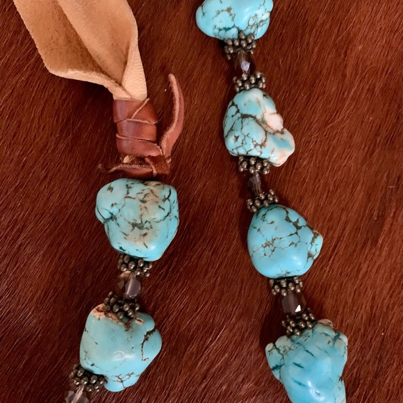 Turquoise Leather Buckskin Handmade Long Beaded Necklace - Picture 2 of 6